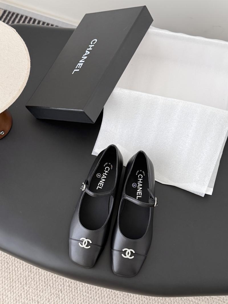 Chanel Pumps MCP112801