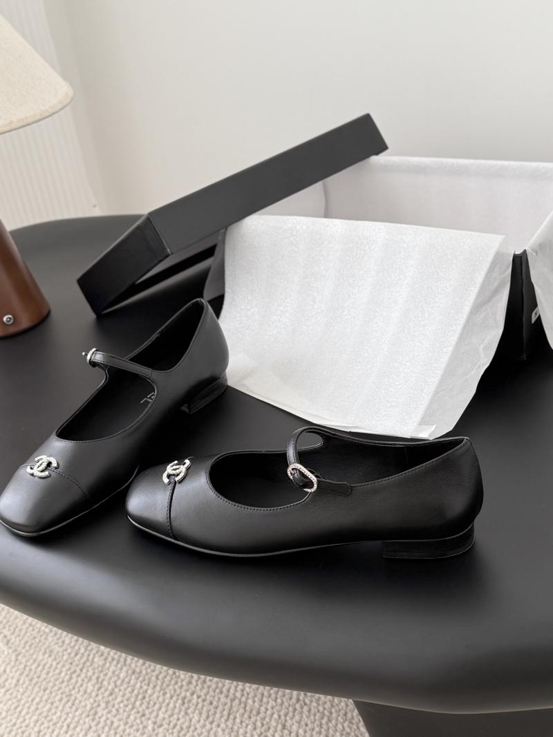 Chanel Pumps MCP112801