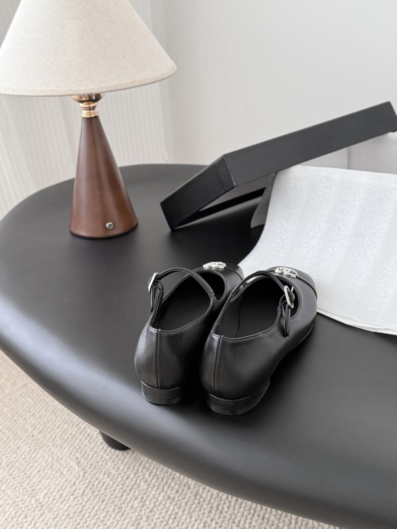 Chanel Pumps MCP112801