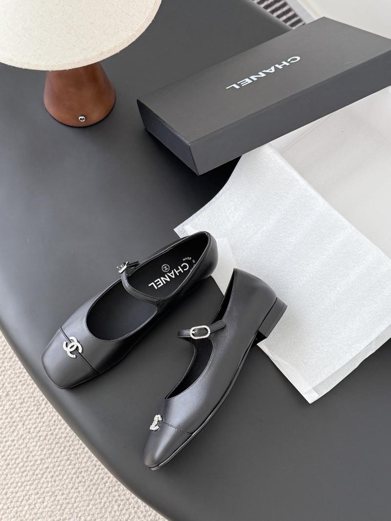 Chanel Pumps MCP112801