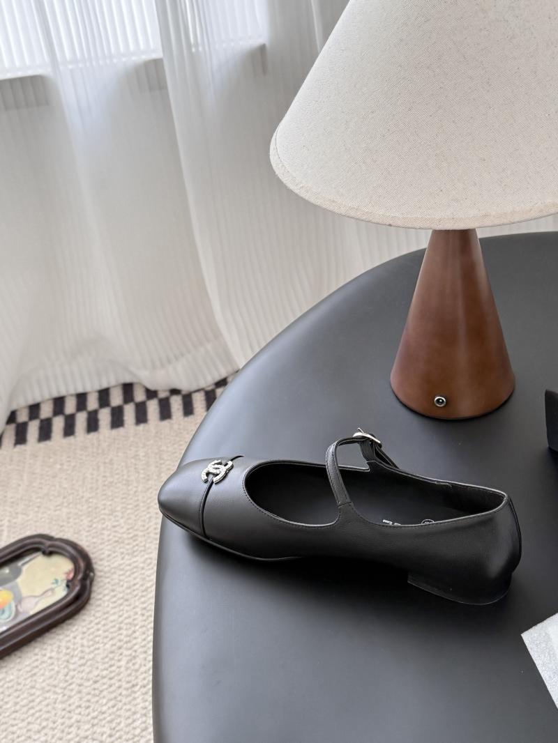 Chanel Pumps MCP112801