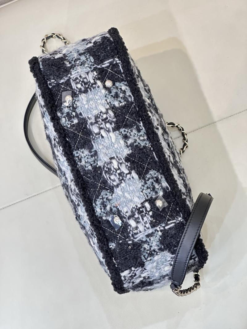 Chanel Tweed Small Tote Black AS5688