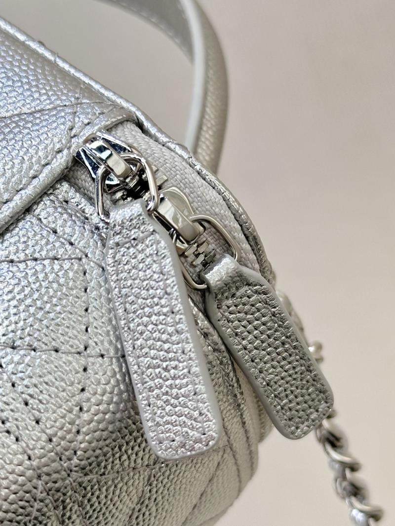 Chanel Vanity Case Silver AP4404