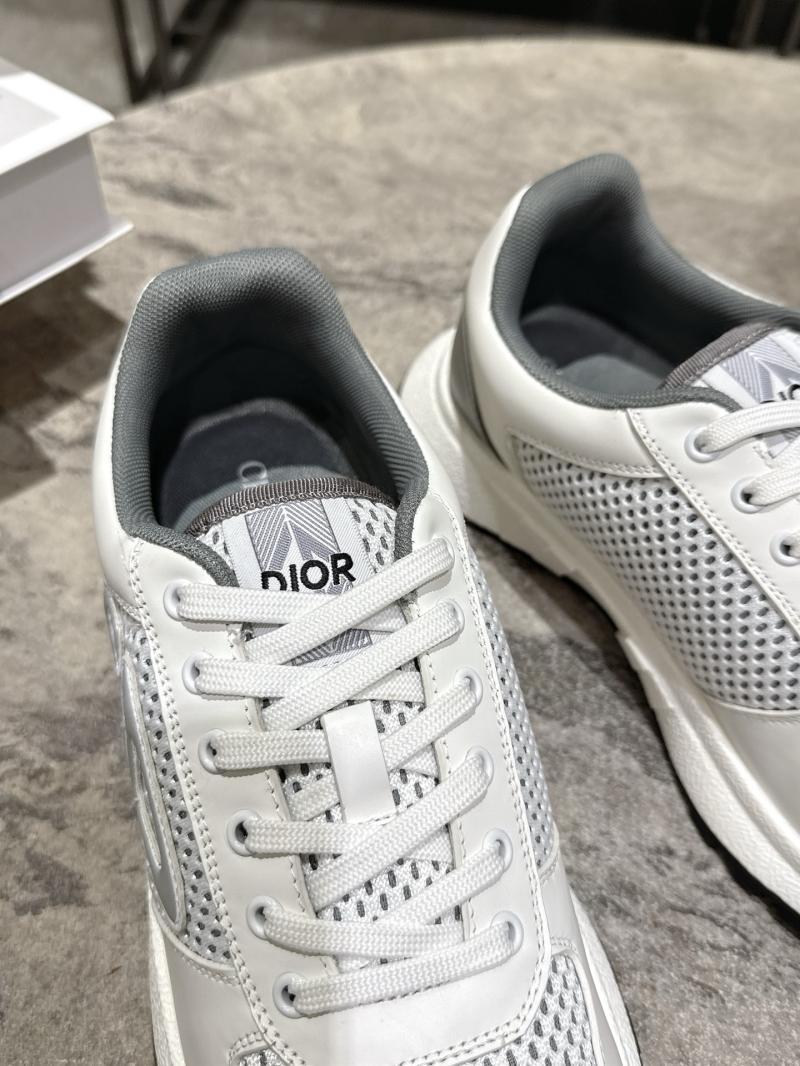 Dior Unisex Sneakers DDS121802