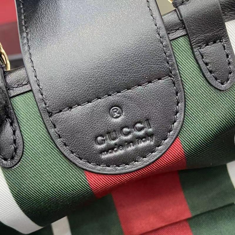 Gucci GG Emblem mini bag Black 855491