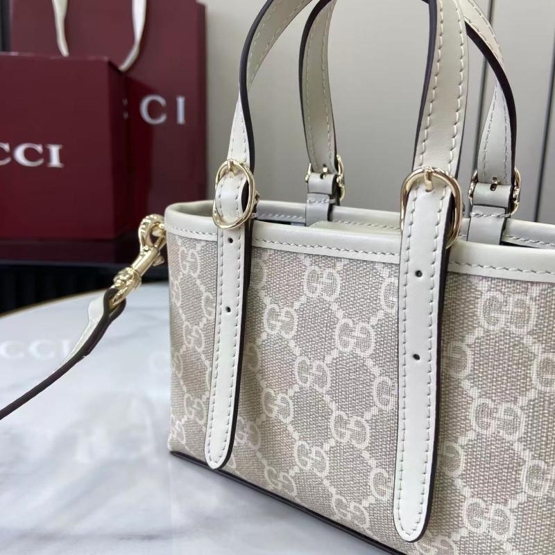 Gucci GG Emblem mini bag White 855491