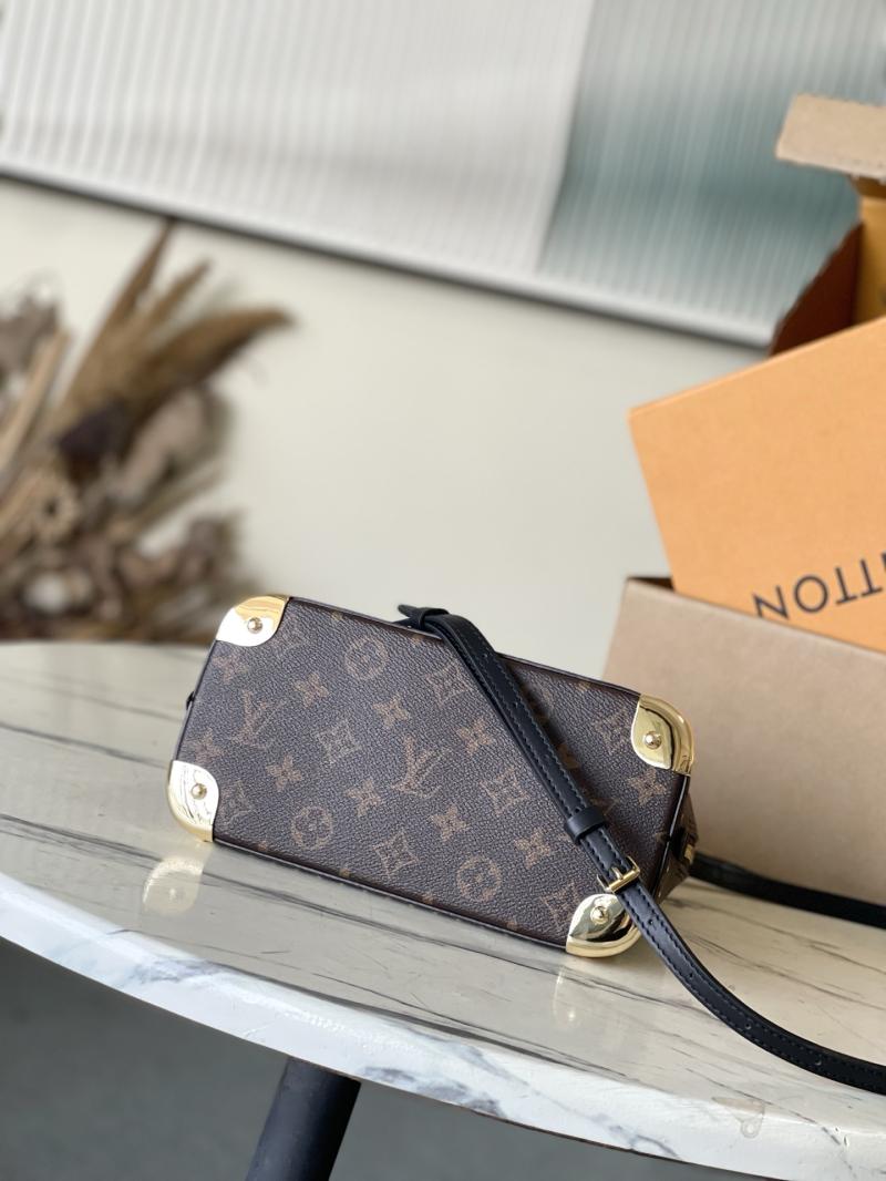Louis Vuitton Alma Trunk BB M26084