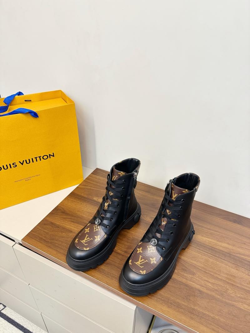 Louis Vuitton Boots JMS121209