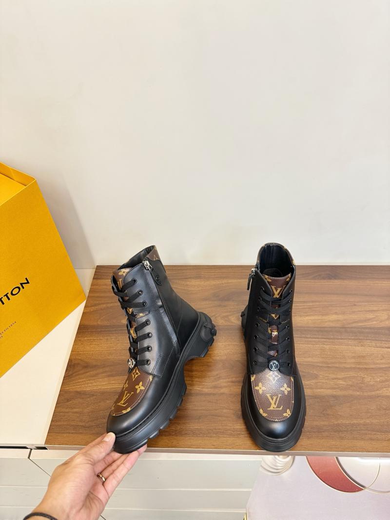 Louis Vuitton Boots JMS121209