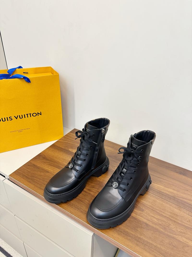 Louis Vuitton Boots JMS121211