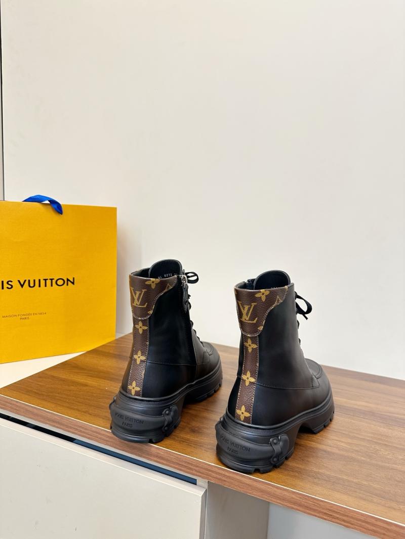 Louis Vuitton Boots JMS121211