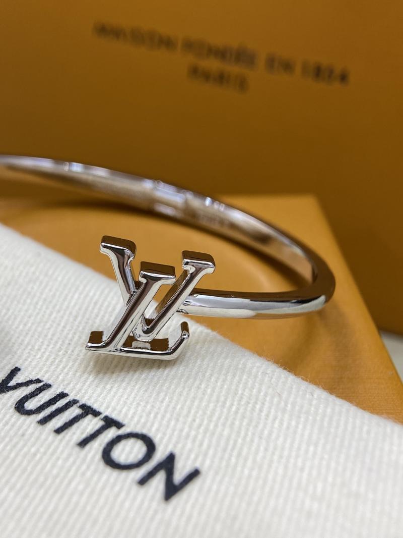 Louis Vuitton Bracelet YLE120611