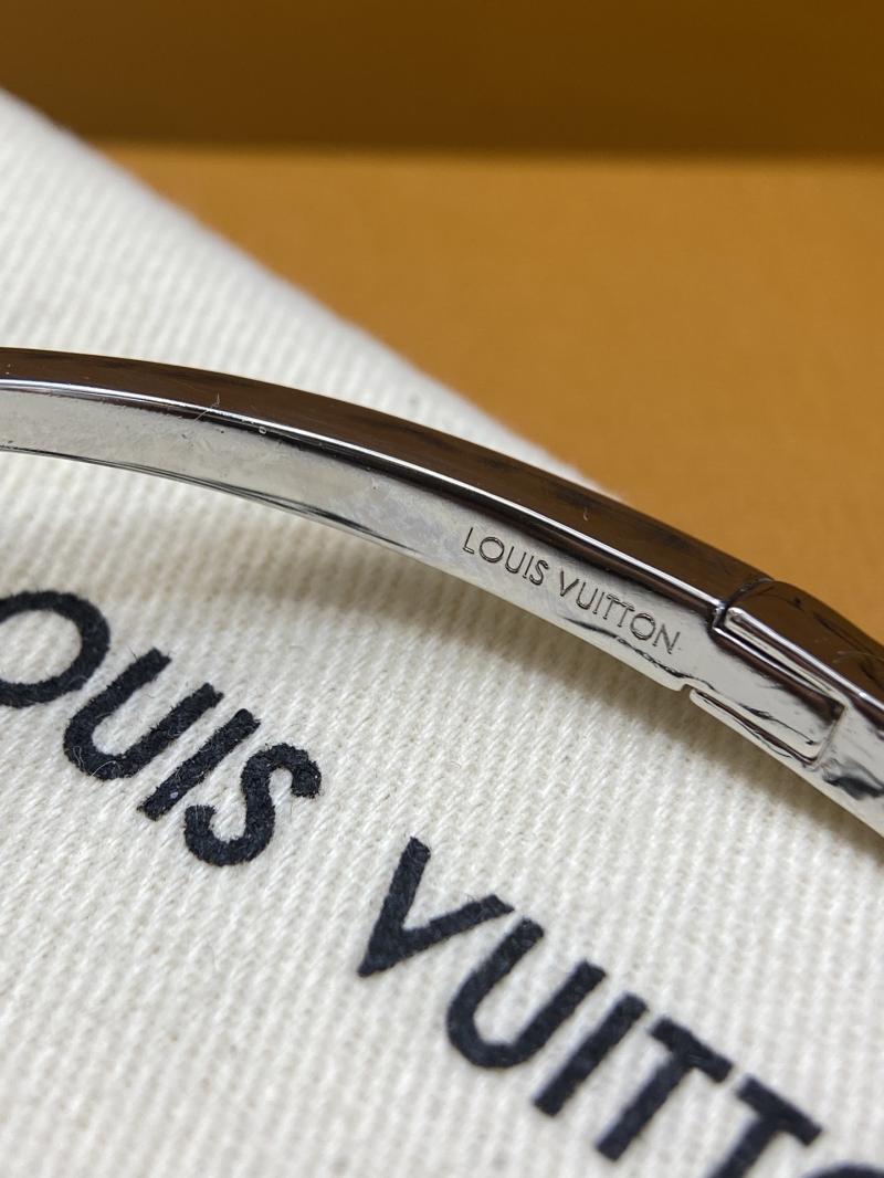 Louis Vuitton Bracelet YLE120611