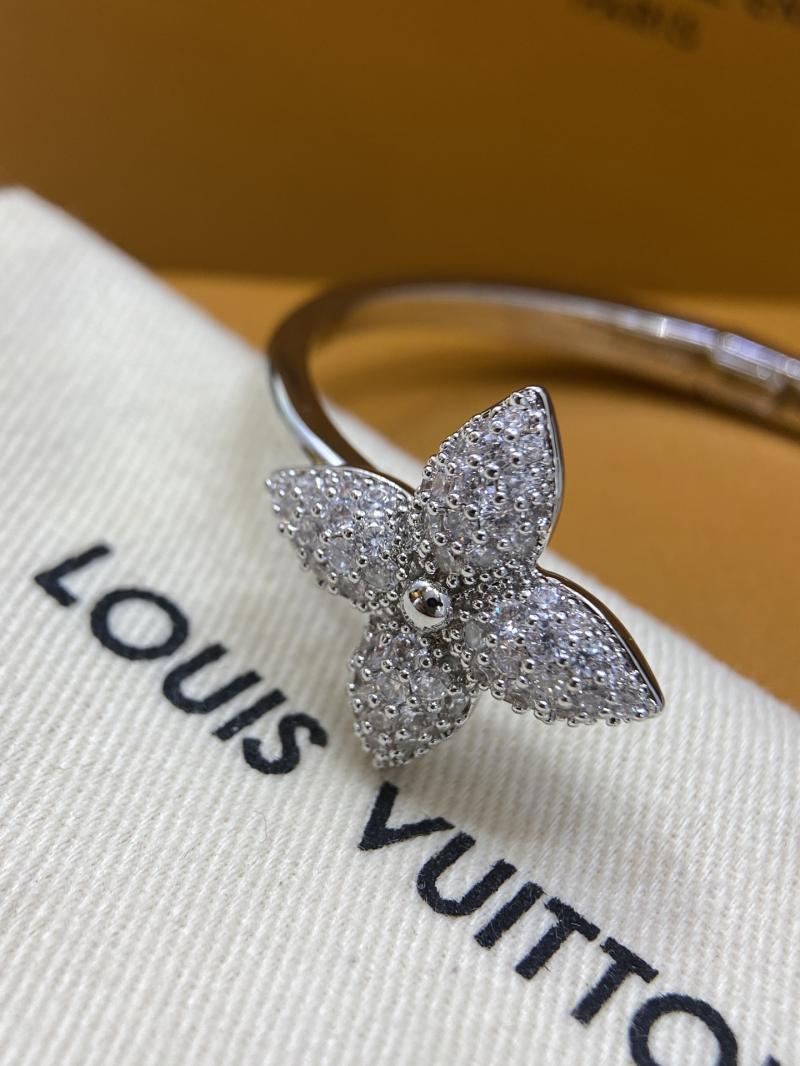 Louis Vuitton Bracelet YLE120611