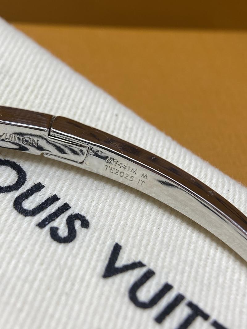 Louis Vuitton Bracelet YLE120611