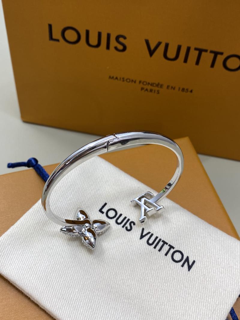 Louis Vuitton Bracelet YLE120611