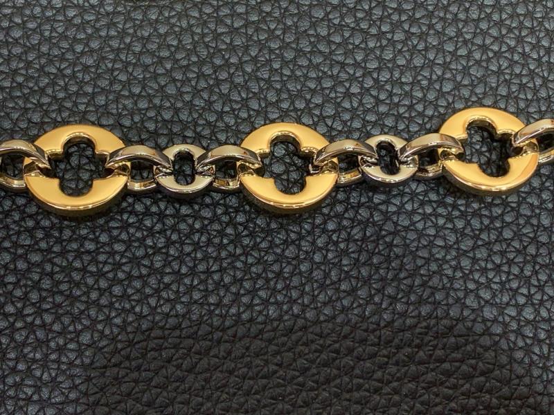 Louis Vuitton Capucines BB Black M12936