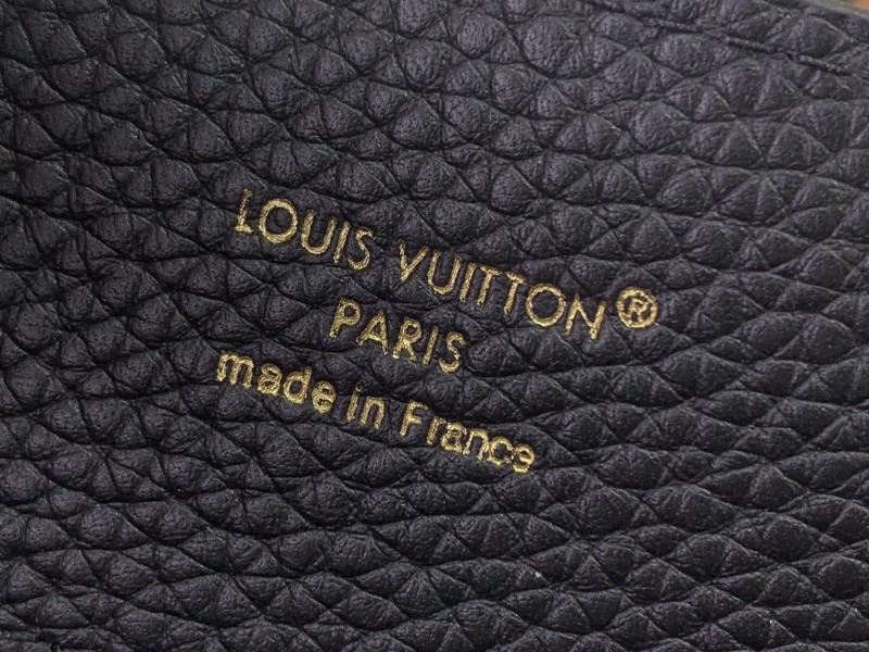 Louis Vuitton Capucines BB Black M12936