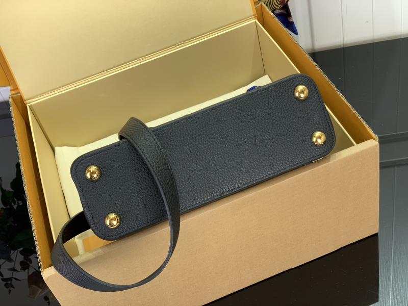 Louis Vuitton Capucines BB Black M12936