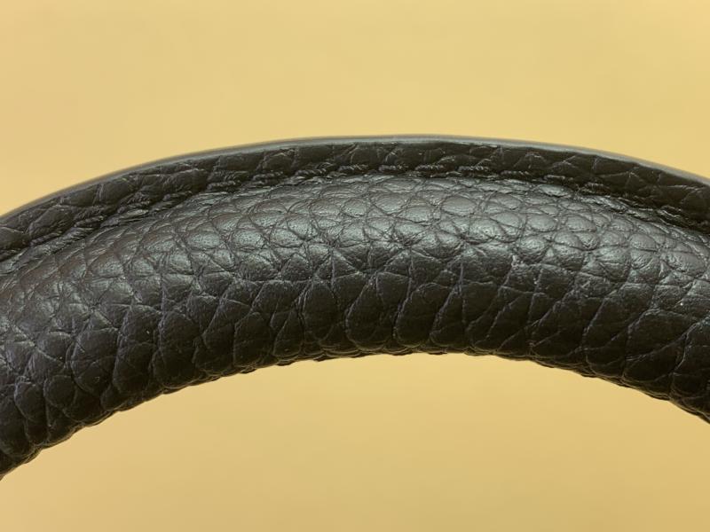 Louis Vuitton Capucines BB Black M12936