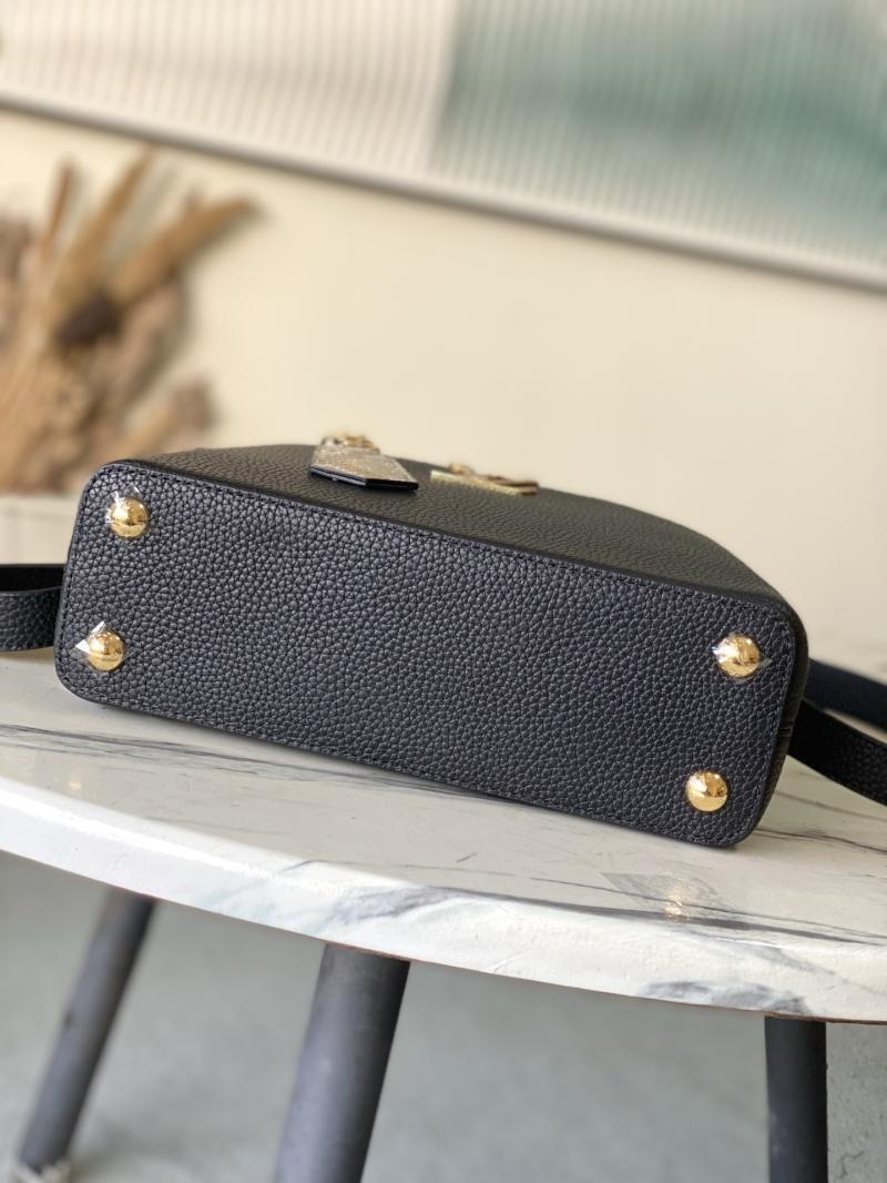 Louis Vuitton Capucines BB Black N89369