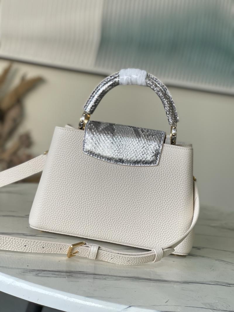 Louis Vuitton Capucines BB Cream N89369