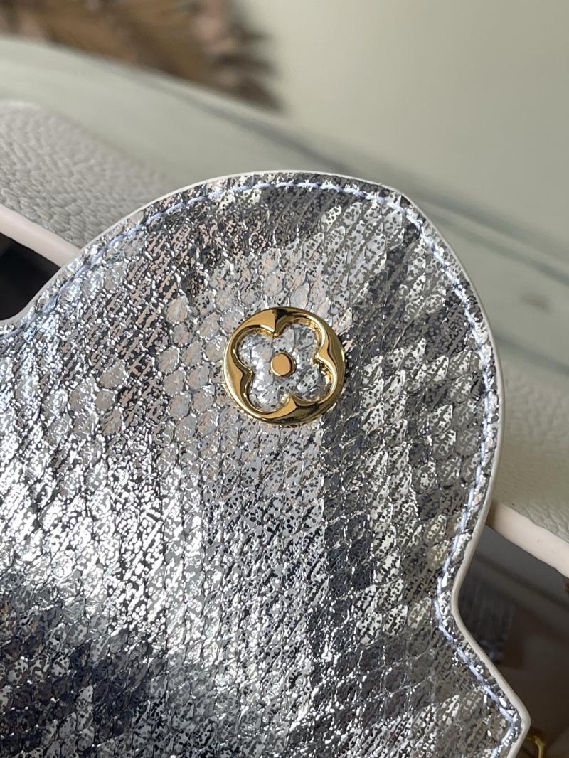 Louis Vuitton Capucines BB Cream N89369