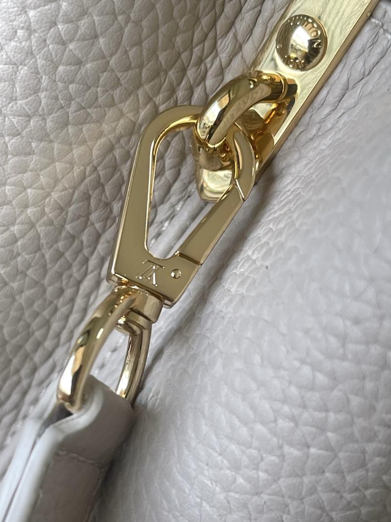 Louis Vuitton Capucines BB Grey N89369