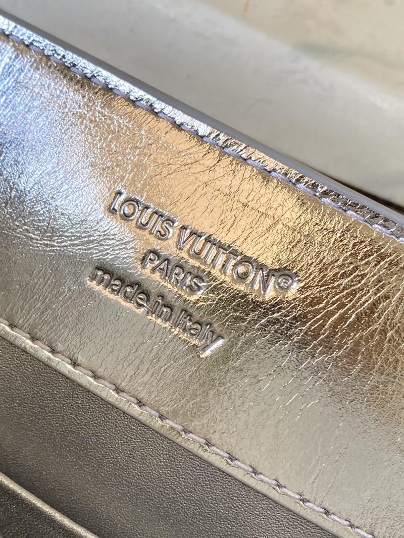 Louis Vuitton Capucines BB Silver M26258