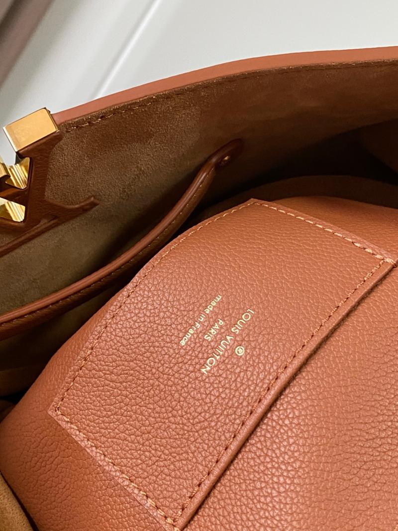 Louis Vuitton Capucines GM Souple Brown M24879