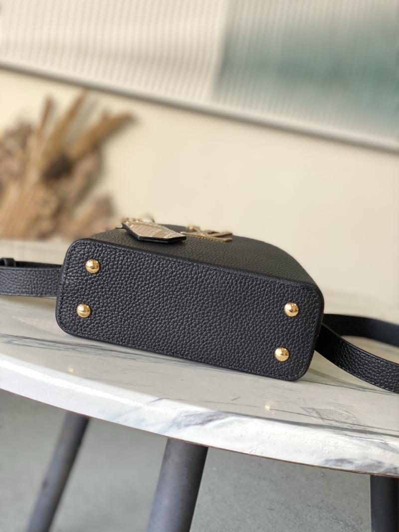 Louis Vuitton Capucines Mini Black N89369