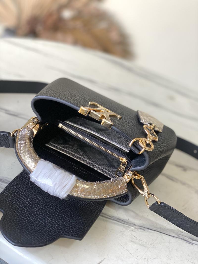 Louis Vuitton Capucines Mini Black N89369