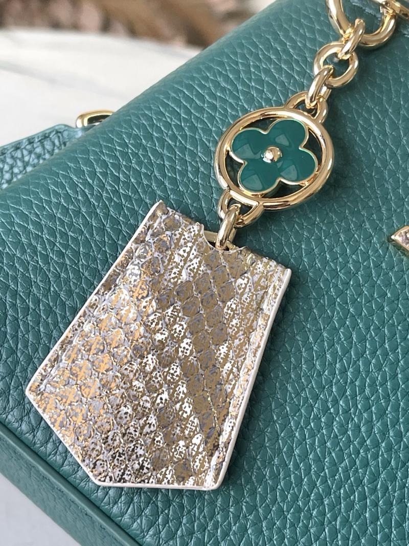 Louis Vuitton Capucines Mini Green N89369