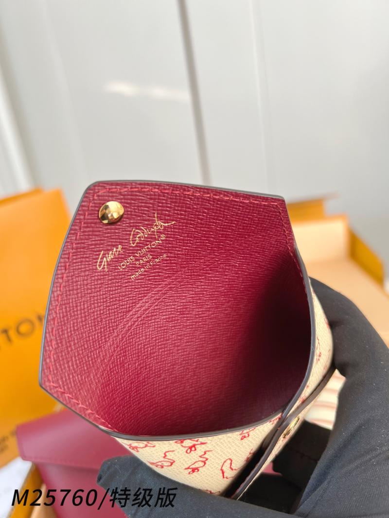 Louis Vuitton Kirigami Pochette M25760