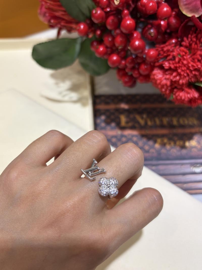 Louis Vuitton Ring YLN120604