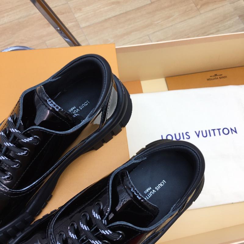 Louis Vuitton Sneakers JMS121219