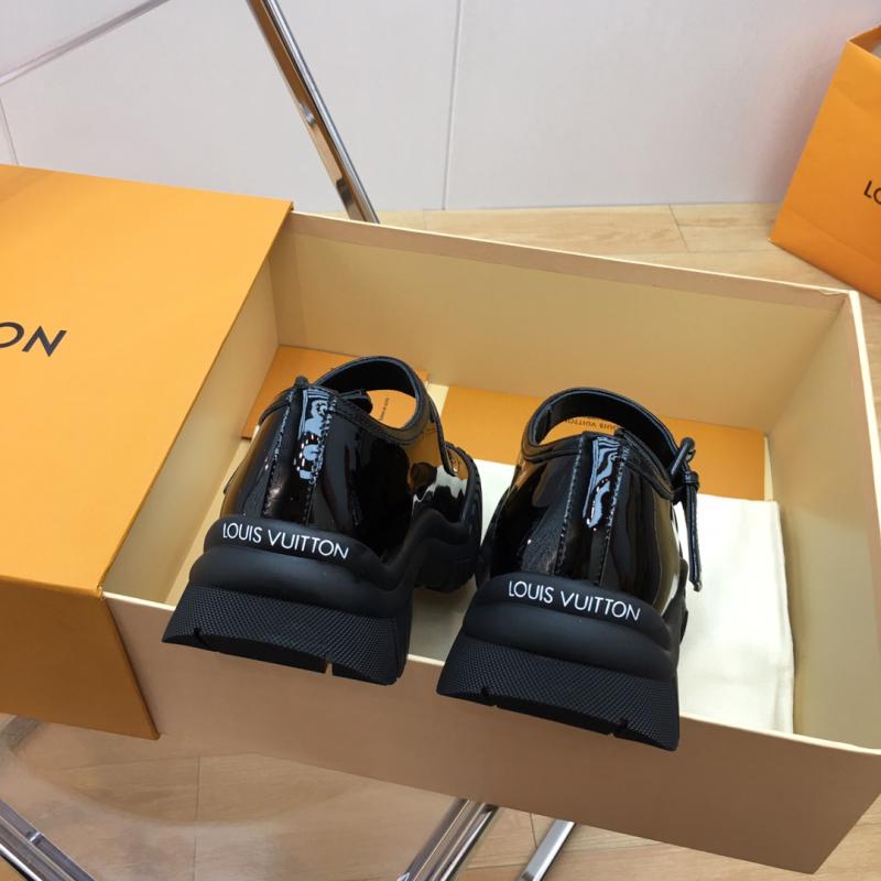 Louis Vuitton Sneakers JMS121220