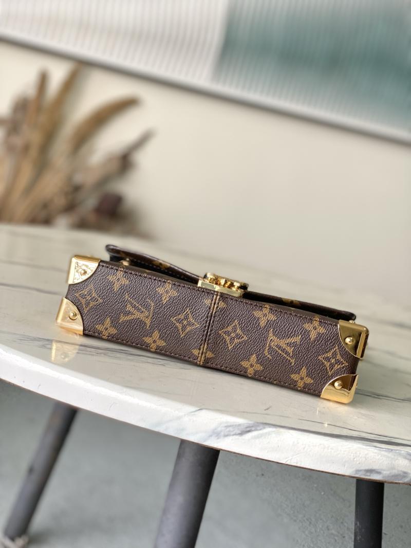 Louis Vuitton Trunkie East West M27266