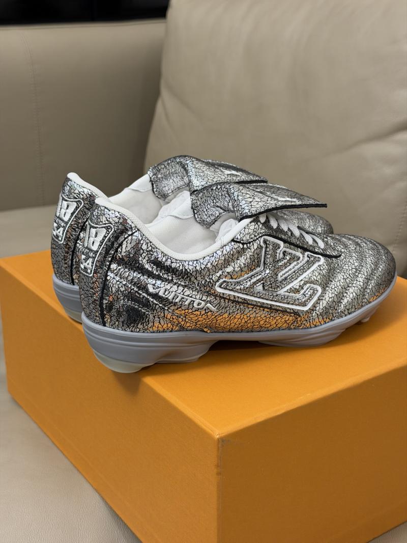 Louis Vuitton Unisex Sneakers YLS120903