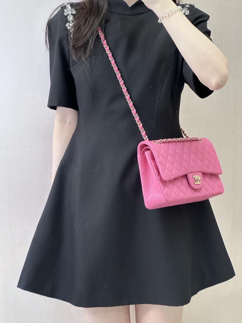 Medium Chanel Grained Calfskin Flap Bag Rose A01112