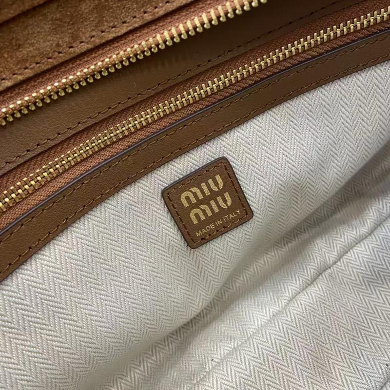 Miu Miu Aventure Suede bag Brown 5BC182