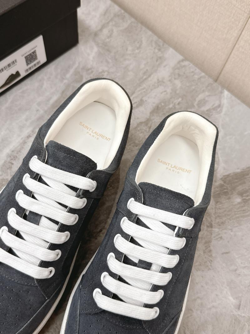 Saint Laurent Sneakers DCB121919