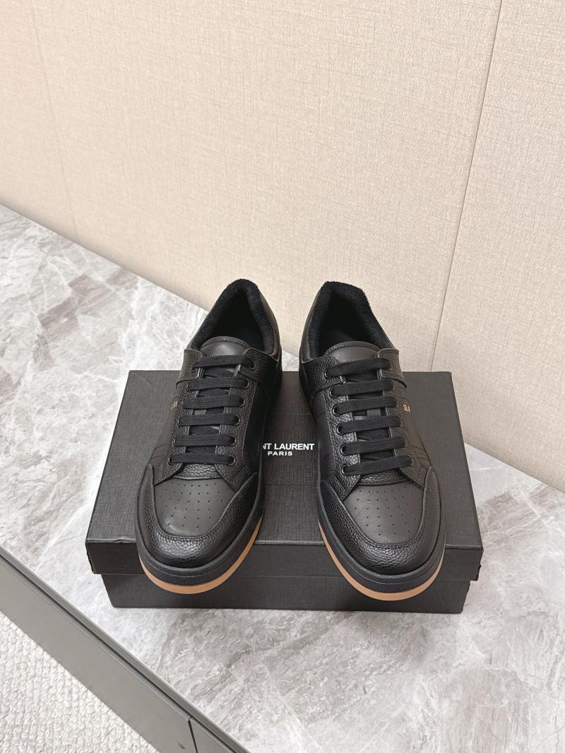 Saint Laurent Sneakers DCB121920