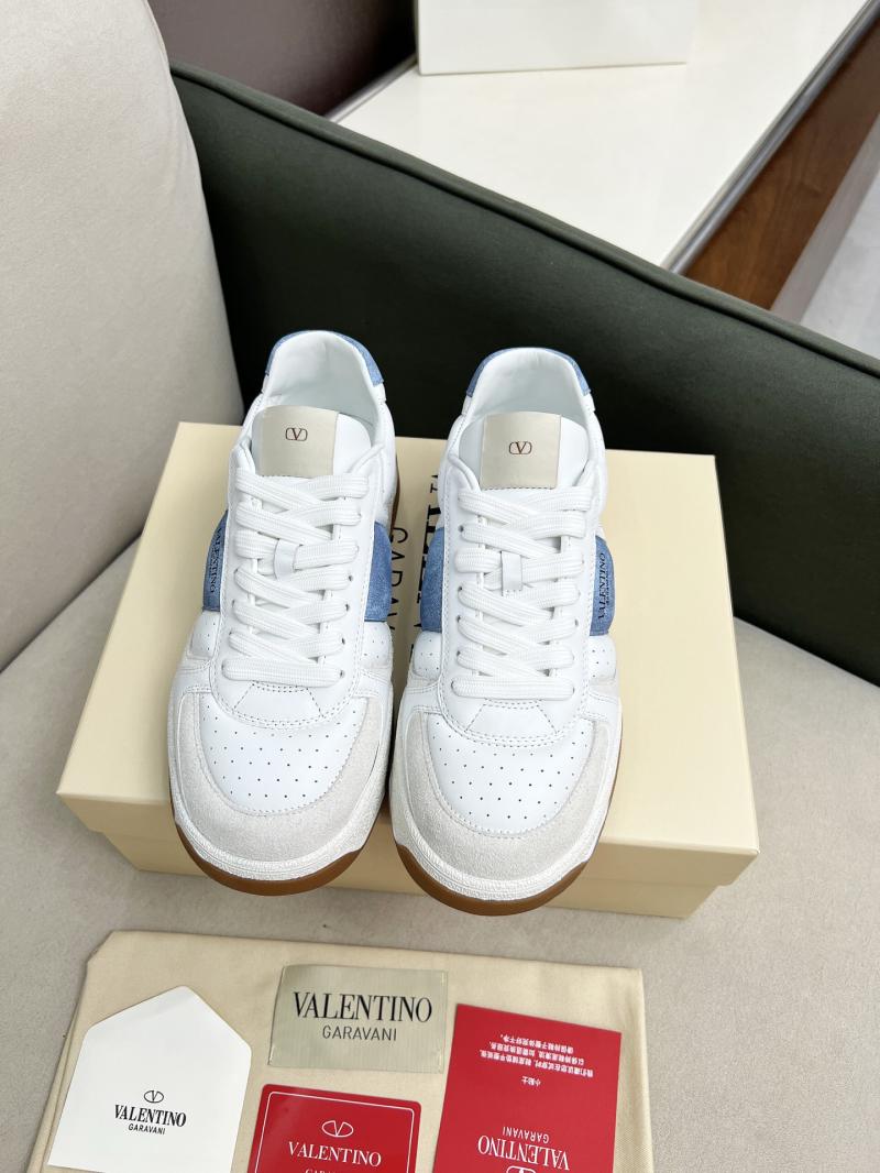 Valentino Sneakers DCB121926