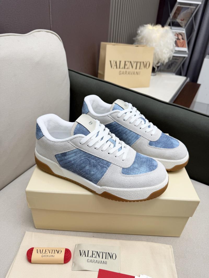 Valentino Sneakers DCB121927