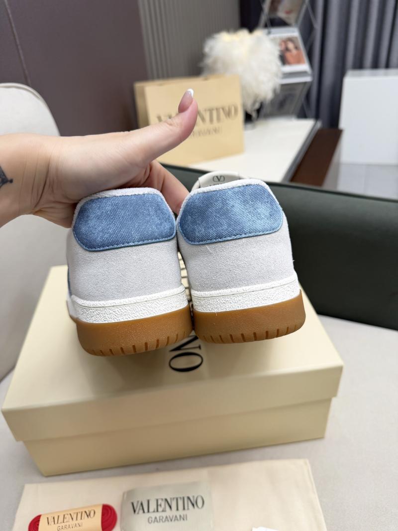 Valentino Sneakers DCB121927