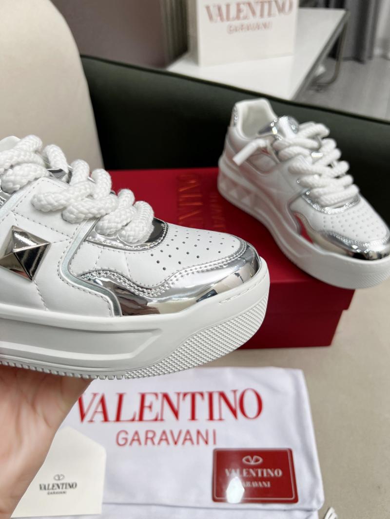 Valentino Unisex Sneakers DCB121931
