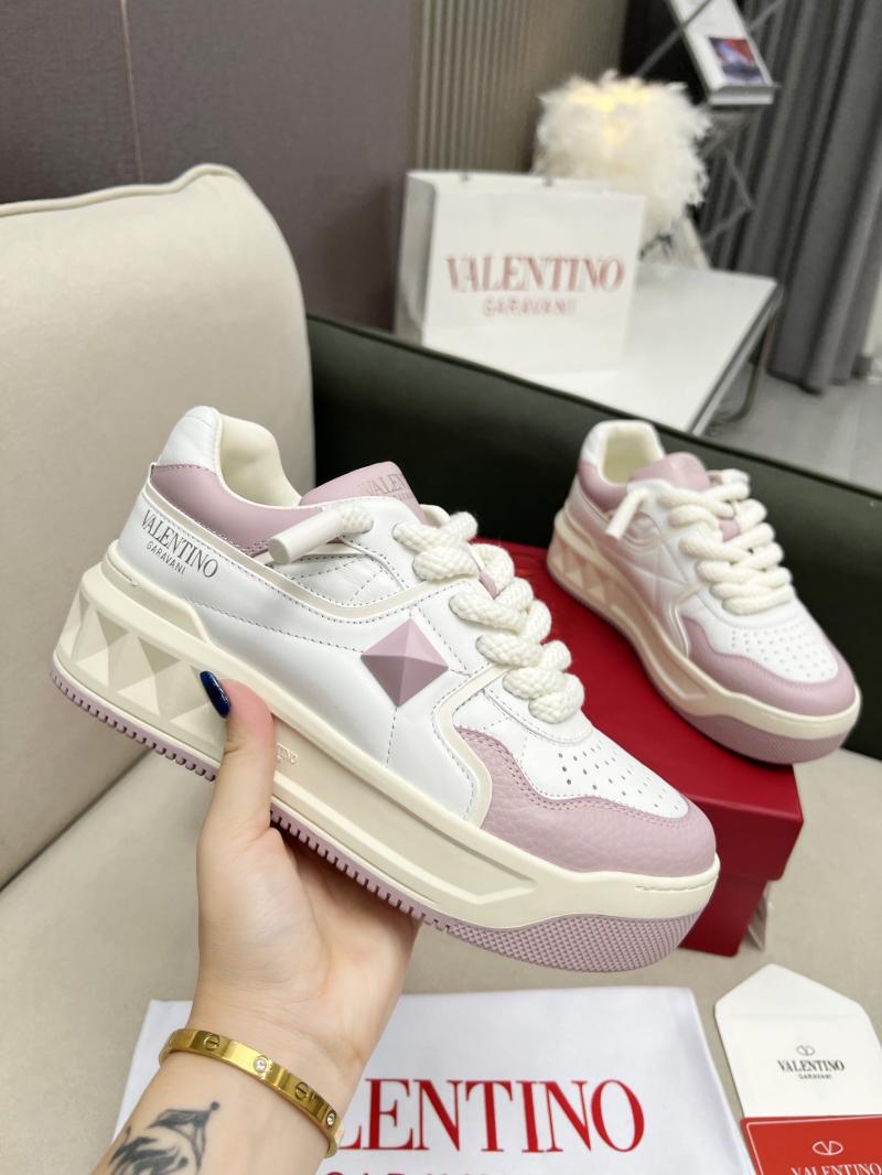 Valentino Unisex Sneakers DCB121932