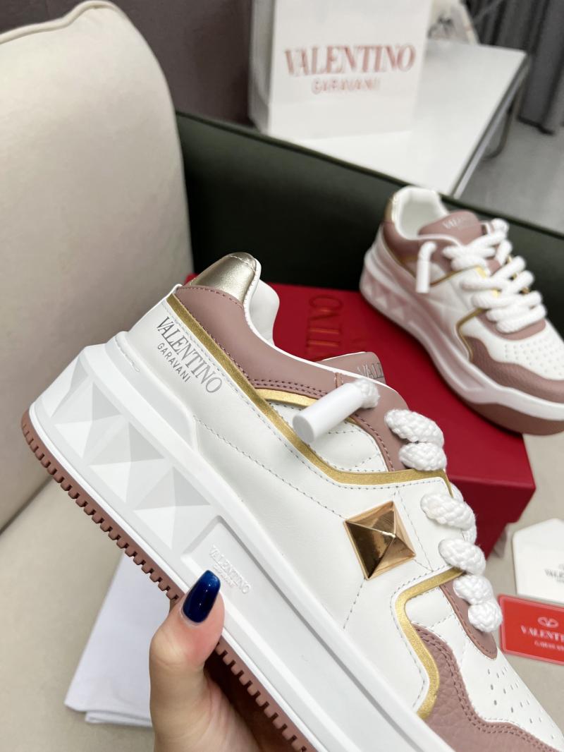 Valentino Unisex Sneakers DCB121933