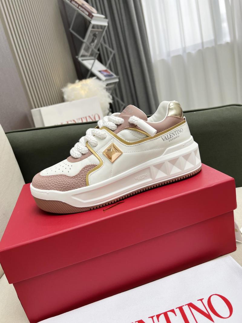 Valentino Unisex Sneakers DCB121933